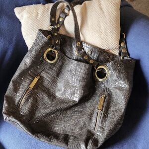 Elegant Black Crocodile-Embossed Tote Bag